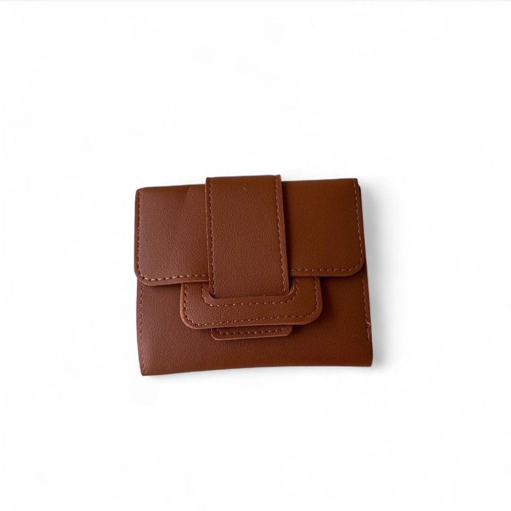 Elegant Brown Women's Wallet
